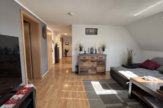 Wohnzimmer DG