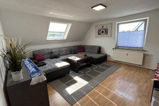 Wohnzimmer DG