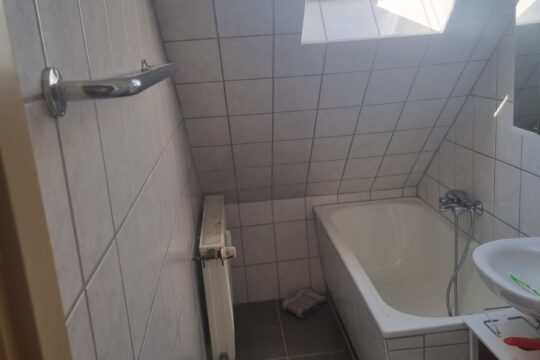 Badezimmer mit Badewanne
