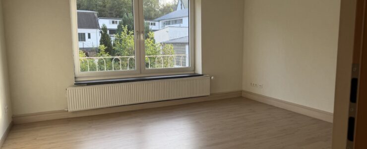 3-ZKB-Wohnung mit Gartenblick in Siegen ab 01.02.2027 oder auch früher 3-ZKB-Wohnung mit Gartenblick in Siegen ab 01.02.2027 oder auch früher