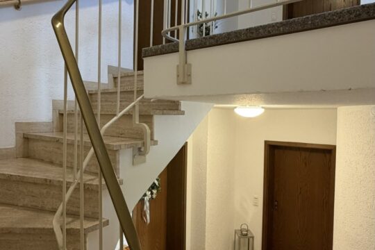 gepflegtes Treppenhaus