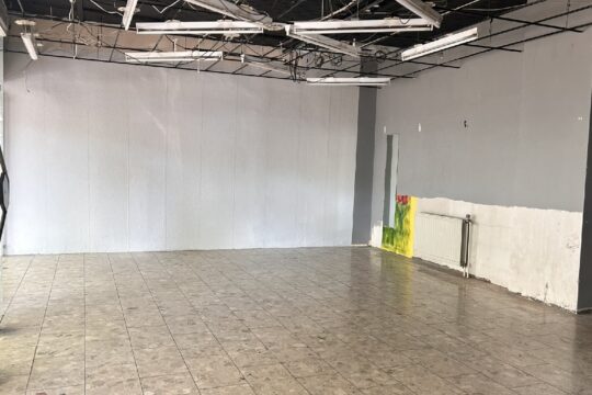 großer Verkaufsraum